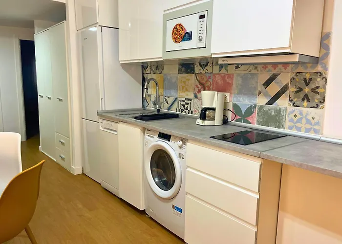Home4u Mendez Nunez Apartman
