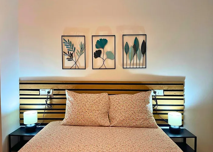 Home4u Mendez Nunez Apartman